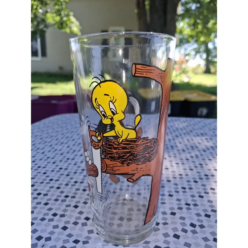Pepsi Collector Glass Sylvester Cat Tweety Bird Looney Tunes 1976 Tree Saw